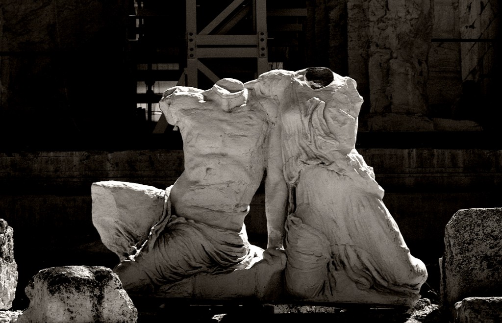 Frammenti di staute (Atene, Acropoli)